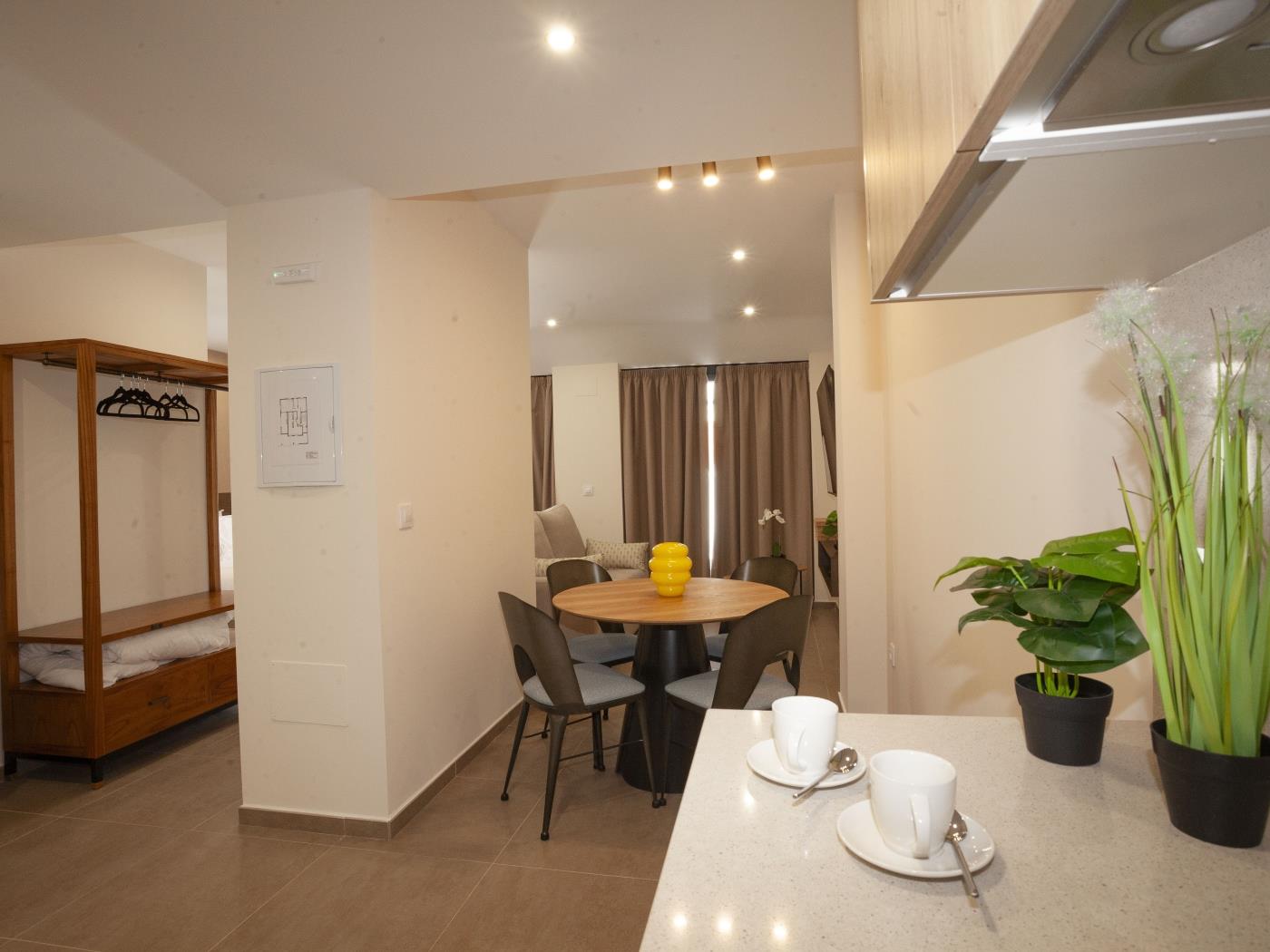 CACERES NOVA SUITE in CACERES